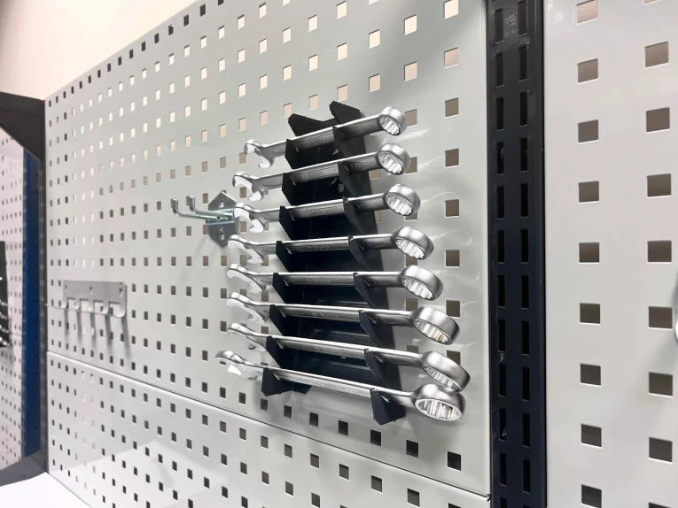 Стол-верстак Craft 1402.S3L3.4-1 купить в Красноярске Стол-верстак Craft 1402.S3L3.4-1 купить в Красноярске