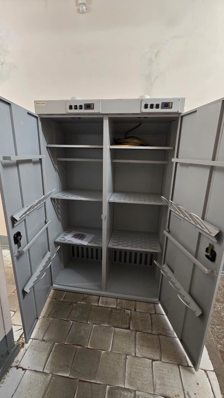 Сушильный шкаф ШС-4 СП3 Ф для одежды, белья и обуви купить в Красноярске Сушильный шкаф ШС-4 СП3 Ф для одежды, белья и обуви купить в Красноярске