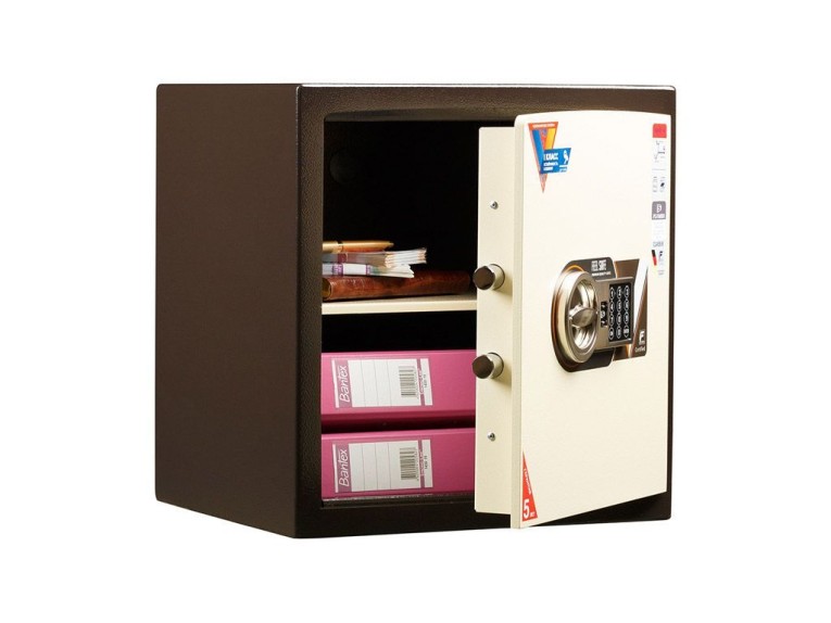 Взломостойкий сейф Valberg Карат 46 EL new купить в Красноярске Взломостойкий сейф Valberg Карат 46 EL new купить в Красноярске