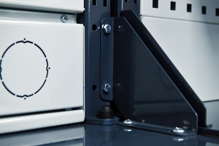 Верстак FBK 1052.11.1-2F купить в Красноярске Верстак FBK 1052.11.1-2F купить в Красноярске