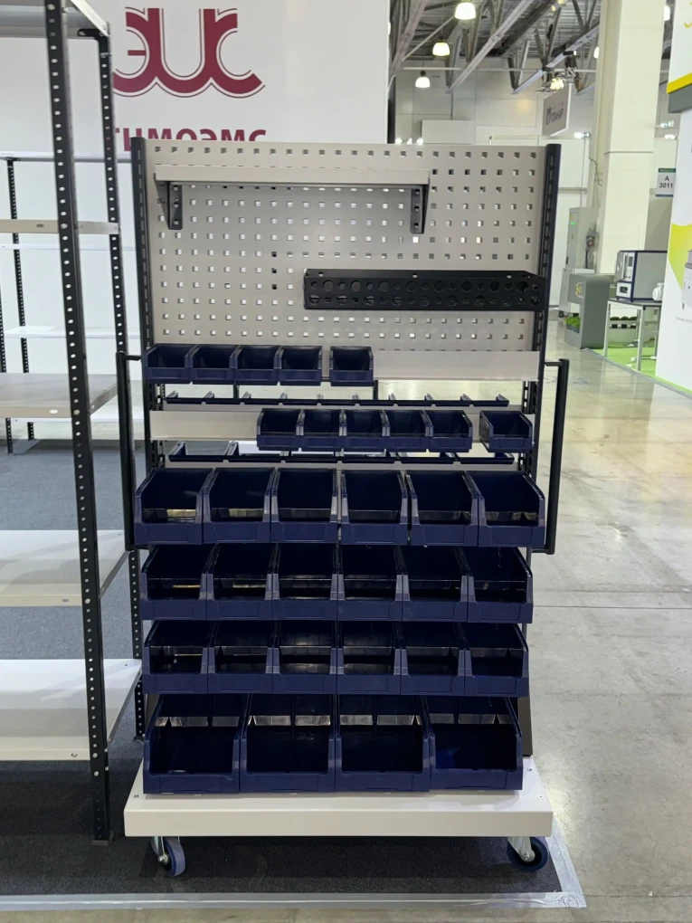 Передвижная стойка SPC 4B.1 (90.36.8) купить в Красноярске Передвижная стойка SPC 4B.1 (90.36.8) купить в Красноярске