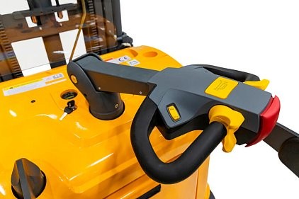 Штабелер электрический самоходный CDDK20 (2000 кг, 6,5 м, li-ion 25,6В / 225Ач, EPS) SMARTLIFT (SMART) купить в Красноярске Штабелер электрический самоходный CDDK20 (2000 кг, 6,5 м, li-ion 25,6В / 225Ач, EPS) SMARTLIFT (SMART) купить в Красноярске